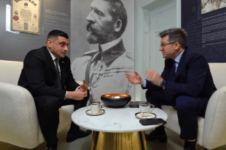 Știri de azi | VIDEO Mihail Neamțu ar fi intrat sub pseudonim în emisiune pentru a-l peria pe George Simion - Știri de azi | 