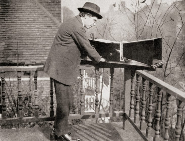 Știri de azi | VIDEO În 1925 și-a imaginat cum va arăta lumea în anul 2025: Predicțiile sale sunt terifiant de apropiate de realitate - Știri de azi | 