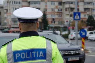 Știri de azi | Constanţa: Profesoară anchetată sub control judiciar, după ce a strâns aproape 25.000 de lei pentru a face o tabără şcolară pe care nu a mai organizat-o şi a nu a returnat banii - Știri de azi | 