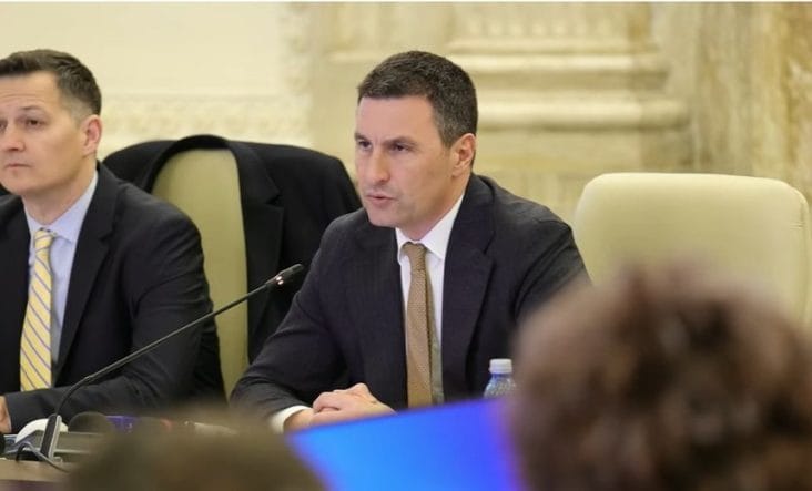 tanczos-barna.jpg - Știri de azi Știri de azi | Ministrul Finanţelor: Acum nu e nevoie de majorări de taxe, reforma fiscală se va discuta în a doua parte a anului. Am văzut ieri cât de fluid este totul. Se prognozează inclusiv o reducere a preţurilor la bunurile aduse din China - Știri de azi |