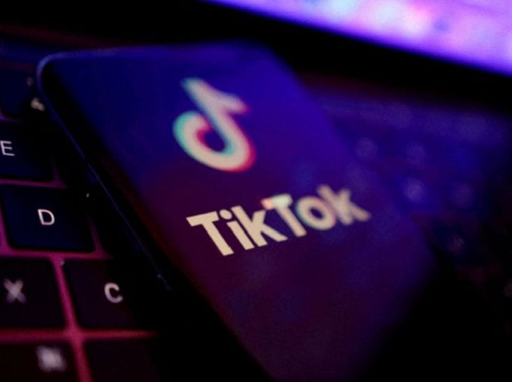 tiktok-tw4.png - Știri de azi Știri de azi | New York Times: Amazon a făcut o ofertă de ultim moment pentru a cumpăra TikTok, pe fondul apropiatei interdicţii a platformei video în SUA - Știri de azi |