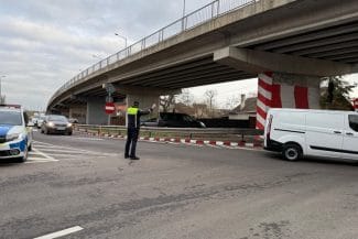 whatsapp-image-2025-03-31-at-08-58-15.jpg - Știri de azi Știri de azi | Şoferii care circulă pe ruta Ploieşti-Braşov, sfătuiţi să aleagă DN1 A, în urma incidentului de la Comarnic, unde dintr-o cisternă sunt scurgeri de acid sulfuric – FOTO - Știri de azi |