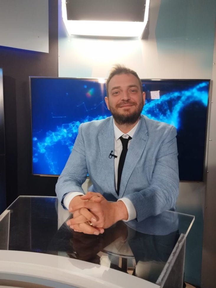 whatsapp-image-2025-04-09-at-19-57-35.jpg - Știri de azi Știri de azi | Medicul ginecolog Andrei Dumitrescu: Am scris pe Facebook şi am primit o grămadă de mesaje urâcioase când am lansat ideea că ar trebui să promovăm educaţia sexuală în şcoli - Știri de azi |