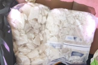 whatsapp-image-2025-04-25-at-11-36-44.jpg - Știri de azi Știri de azi | Bărbat prins în flagrant când încerca să vândă unui ofiţer sub acoperire 2 kilograme de substanţă cristalină, pentru 70.000 de lei / A fost folosită o dronă pentru prinderea traficanţilor - Știri de azi |