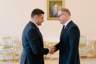 a3faf957-6347-409d-87a1-8dae5e649ca9.jpg - Știri de azi Știri de azi | Candidatul AUR la alegerile prezidenţiale George Simion, primit de preşedintele Poloniei, Andrzej Duda. AUR: Reinstaurarea democraţiei, într-un context dificil pentru România, pe agenda discuţiilor - Știri de azi |