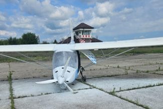 avion-aterizare-fortata-cs.jpg - Știri de azi Știri de azi | Aterizare forţată a unui avion de la Aeroclubul Caransebeş/ Experienţa pilotului a salvat echipajul de la bord - Știri de azi |