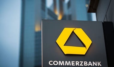 commerzbank.jpg - Știri de azi Știri de azi | Commerzbank a raportat un profit surpriză şi a respins presiunea unei posibile preluări de către UniCredit - Știri de azi |