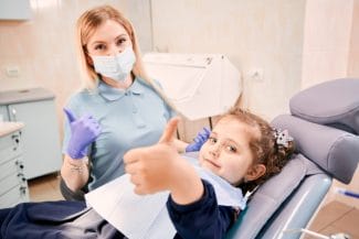 Știri de azi | Educație dentară pentru părinți și copii - Știri de azi | Copil la stomatolog - tratamente dentare pediatrice la CityDent București