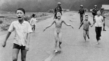 fata-cu-napalm-kim-phuc-bfmtv.png - Știri de azi Știri de azi | “Napalm Girl” – Associated Press va continua să-l crediteze pe fotograful său pentru celebra fotografie din Vietnam - Știri de azi |