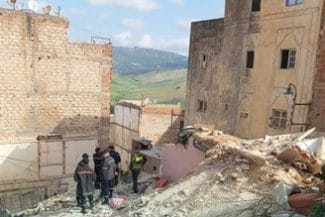 fes-tw.jpg - Știri de azi Știri de azi | Cel puţin nouă morţi şi şapte răniţi în nordul Marocului, în surparea unui bloc cu bulină roşie la Fes - Știri de azi |