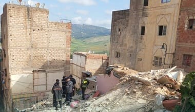 Știri de azi | Cel puţin nouă morţi şi şapte răniţi în nordul Marocului, în surparea unui bloc cu bulină roşie la Fes - Știri de azi | 