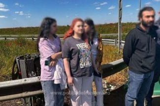 Știri de azi | Poliţia de Frontieră: 14 persoane care nu aveau dreptul de a călători în Spaţiul Schengen, descoperite în mai multe mijloace de transport, în ultimele 24 de ore, la Nădlac - Știri de azi | 