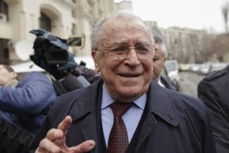 Știri de azi | Ion Iliescu, de Ziua SPP: Am apreciat întotdeauna calitatea umană a cadrelor SPP – oameni echilibraţi, dedicaţi, integri şi discreţi, care şi-au exercitat atribuţiile cu exemplară echidistanţă politică, condiţie esenţială într-o democraţie consolidată - Știri de azi | 