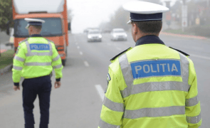 Știri de azi | Mașină scăpată de sub control lovește un magazin: Două femei, rănite în timp ce făceau cumpărături - Știri de azi | 