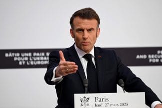media-174308799183240400.jpg - Știri de azi Știri de azi | Macron îl curtează pe liderul Turkmenistanului în cadrul unor discuții rare de la Palatul Elysee privind rezervele de gaze - Știri de azi |