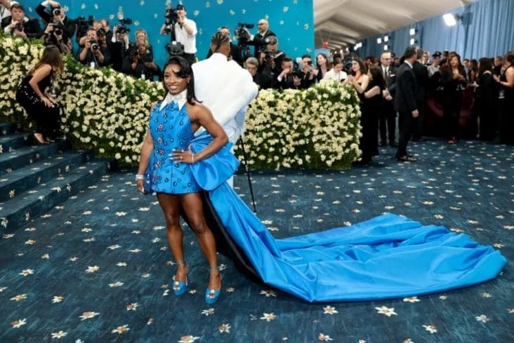 media-174651810229705500.jpeg - Știri de azi Știri de azi | VIDEO/FOTO Strălucire sportivă la Met Gala: Serena Williams, Simone Biles și Lewis Hamilton au cucerit covorul roșu - Știri de azi |