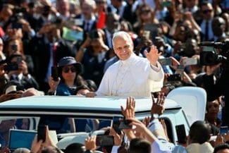 papa-leon.jpg - Știri de azi Știri de azi | La prima sa slujbă ca papă, Leon al XIV-lea deplânge declinul credinţei şi vrea ca Biserica să fie „un far care să lumineze nopţile întunecate” - Știri de azi |