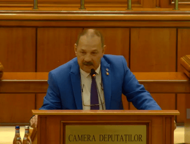 Știri de azi | UPDATE – Un deputat POT şi-a dat demisia din partid: M-a provocat doamna Anamaria Gavrilă, mi-a trimis un mesaj de ameninţare, că o să intru cu capul în gard şi s-ar putea să rămân fără răsuflare / Reacţia liderei POT - Știri de azi | 