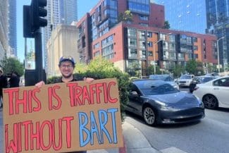 Știri de azi | O pană informatică imobilizează metroul din San Francisco. Comunicaţiile întrerupte la Centrul de Control care gestionează zborurile în apropierea aeroportului din Newark, punând în pericol mii de pasageri - Știri de azi | 