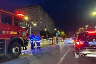 accident-masina-de-politie-ctjpg - Știri de azi Știri de azi | Constanţa: Maşină de poliţie aflată în misiune, implicată într-un accident rutier/ Aceasta a lovit o maşină care nu i-a acordat prioritate într-o intersecţie - Știri de azi |