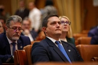 ciprian-rus-usr-cluj.jpg - Știri de azi Știri de azi | Vicepreşedintele USR Cluj Ciprian Rus a sesizat autorităţile după ce a găsit un ”pachet suspect” sub maşina sa/ El a anunţat că va depune plângere penală - Știri de azi |