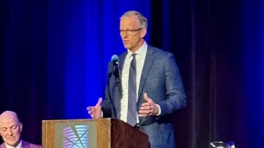 Știri de azi | Senatul SUA ar putea elabora în această lună un proiect de lege cu noi sancţiuni împotriva Rusiei. Măsura ar impune tarife de 500% ţărilor care cumpără petrol, gaz, uraniu şi alte produse exportate de Rusia - Știri de azi | 