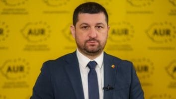 Știri de azi | Marius Lulea (AUR): Ne-am uitat peste desfăşurătorul şedinţei CSAT şi nu am văzut absolut niciun punct legat de anularea alegerilor din decembrie 2024, despre interzicerea unor candidaţi / Nicuşor Dan nu se dovedeşte a fi un preşedinte onest - Știri de azi | 
