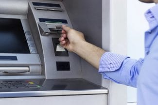 media-171884613028129900.jpg - Știri de azi Știri de azi | ‘Suntem doar hoți, nu hackeri!’: Tactică legală genială, folosită de românii acuzați de fraudă bancară internațională, ca să scape mai ușor de închisoare - Știri de azi |