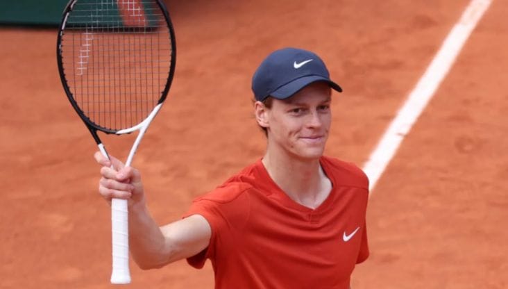 Știri de azi | Rusul Daniil Medvedev a revenit în Top 10. Jannik Sinner rămâne pe primul loc - Știri de azi | 