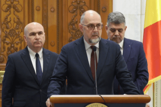 Știri de azi | Kelemen Hunor: Să-i spui lui Ciolacu că geaca de piele şi cash-ul niciodată nu se vor demoda - Știri de azi | 