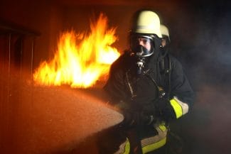 Știri de azi | A dat foc la pădure din cauza tobei de eşapament a mașinii - Știri de azi | 