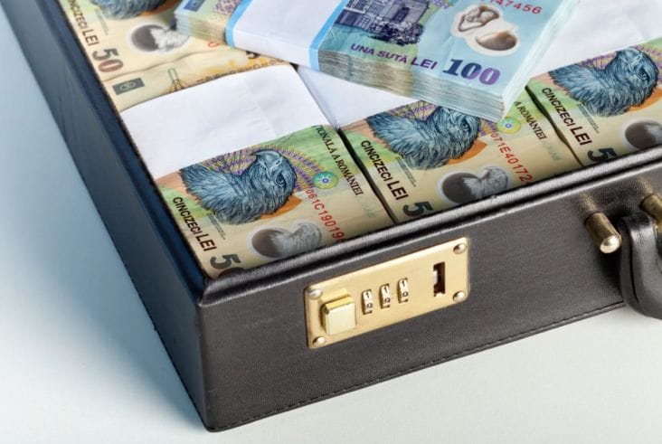 media-174538446214689500.png - Știri de azi Știri de azi | DIICOT intră în culisele unei fraude de milioane de lei: Funcționare bancare, acuzate că au hrănit mafia creditelor false - Știri de azi |