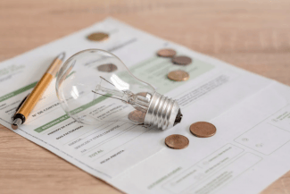 Știri de azi | Campanie în premieră după liberalizarea prețurilor la energie: Românii vor fi instruiți cum să își schimbe furnizorul - Știri de azi | 