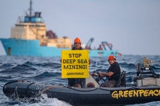 Știri de azi | Undă verde la atacarea Neptun Deep! Romgaz renunță la cererea de dizolvare a Greenpeace - Știri de azi | 