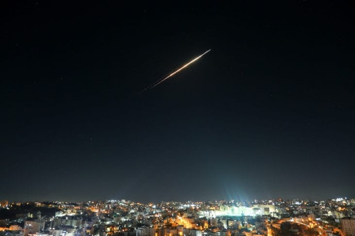 media-175038886562004200.jpg - Știri de azi Știri de azi | Iranul a lansat ‘racheta interzisă’ asupra Israelului: Provoacă daune uriașe în rândul civililor - Știri de azi |