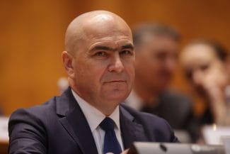 media-175068885647290600jpg - Știri de azi Știri de azi | ‘Bolojan vorbește frumos, dar se poartă rău cu cei care vor să producă ceva’: cum crede un reputat economist că ne vom alunga singuri investitorii - Știri de azi |