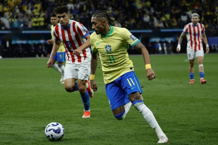 Știri de azi | Câștigă milioane pe an, dar se plânge că nu are cel puțin o lună de vacanță: Cred că ar trebui să fim în vacanță, nu-i așa? - Știri de azi | 