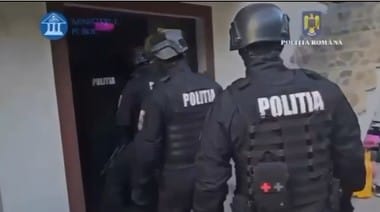 Știri de azi | Patru percheziţii, în Bucureşti şi Ilfov, într-un dosar de evaziune fiscală cu un prejudiciu de 2,3 milioane de lei/ Reprezentanţii unei firme din Giurgiu ar fi livrat deşeuri metalice neferoase unor operatori, fără a le evidenţia în contabilitate - Știri de azi | 