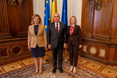 Știri de azi | Preşedintele Senatului, Ilie Bolojan, a primit delegaţia Comisiei pentru politică externă şi integrare europeană din Parlamentul Republicii Moldova: România îşi menţine politica de susţinere necondiţionată a Republicii Moldova - Știri de azi | 