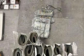 siretjpg - Știri de azi Știri de azi | Poliţia de Frontieră – Bărbat cu cetăţenie româno-ucraineană prins la la Vama Sieret cu 580.000 de dolari ascunşi în cartuşe de ţigări – FOTO - Știri de azi |