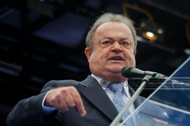 Știri de azi | Negocierile pentru formarea Guvernului – Vasile Blaga: Trebuie să fii fraier ca a doua oară să faci o rocadă - Știri de azi | 