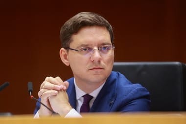 Știri de azi | Victor Negrescu anunţă că a solicitat extinderea perioadei de implementare, cu 18 luni, a PNRR: România are nevoie de o nouă agendă europeană clară, fermă, cu rezultate - Știri de azi | 