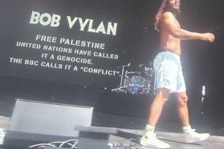 vylanjpg - Știri de azi Știri de azi | Guvernul britanic condamnă concertul trupei Bob Vylan de la Glastonbury difuzat în direct la BBC. Care este motivul - Știri de azi |