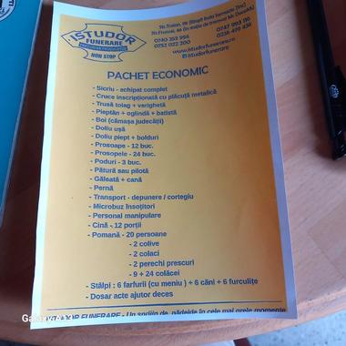 Știri de azi | Peste 200 de operatori care oferă servicii funerare, controlaţi de comisarii ANPC / Printre nereguli, lipsa unor autorizaţii de funcţionare, clauze abuzive în contractul de concesiune loc de veci / Alei deteriorate în cimitir - Știri de azi | 