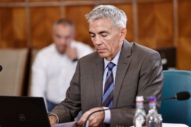 1752487386original-2ab330b4-9212-42a9-bee4-41976f37fe62jpg - Știri de azi Știri de azi | UPDATE – Vicepremierul Dragoş Anastasiu a recunoscut că a dat mită unei funcţionare ANAF / Guvern: A avut calitatea de martor. Circumstanţele cazului nu au legătură cu calitatea de vicepremier /Nicuşor Dan: Nu am această informaţie /Reacţia lui Anastasiu - Știri de azi |