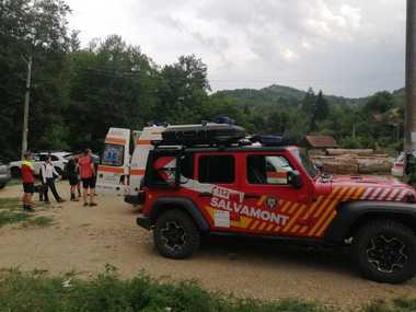 Știri de azi | Alba: Acţiune a Salvamont, după ce un turist epuizat şi deshidratat a leşinat pe un traseu montan - Știri de azi | 