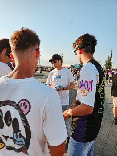 Știri de azi | Proiectul pilot The Safe Zone, implementat la Festivalul „Beach, Please!”, sub coordonarea ANPCDDA, împreună cu Asociaţia Caravana cu Medici: Interacţiuni cu peste 6.000 de participanţi, sesiuni de prevenţie a consumului de substanţe - Știri de azi | 