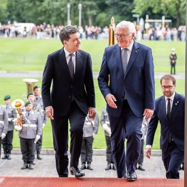 517542297-1268523664643114-175845292923907211-njpg - Știri de azi Știri de azi | Dominic Fritz, după vizita preşedintelui Dan în Germania: Romania is back / Germanii au făcut un mega efort să se întâmple vizita asta rapid / Aproape că nici nu le-a venit să creadă că în sfârşit vrem şi noi / Trebuie să scoatem băţul din fund - Știri de azi |