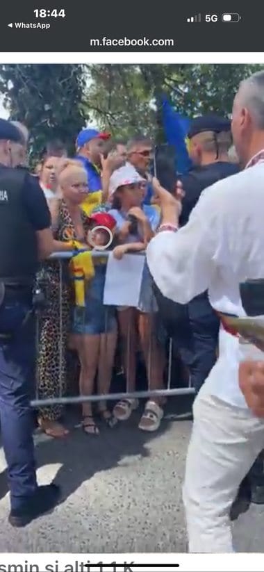 520817747-2815500802172580-6410941121339652594-njpg - Știri de azi Știri de azi | Jandarmii, acuzaţi că au împins cu gardurile de protecţie mai mulţi copii, la sediul IPJ Ilfov unde s-au strâns susţinători ai lui Călin Georgescu: Nicio bază legală nu permite extragerea minorilor din mulţime/ Nicio persoană nu a fost atacată sau rănită - Știri de azi |