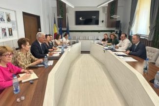 Știri de azi | Dragoş Pîslaru: RePowerEU este un program important, pe care l-am negociat la nivel european şi care trebuie prioritizat şi accelerat pentru a reduce factura energetică a peste 100.000 gospodării din România - Știri de azi | 